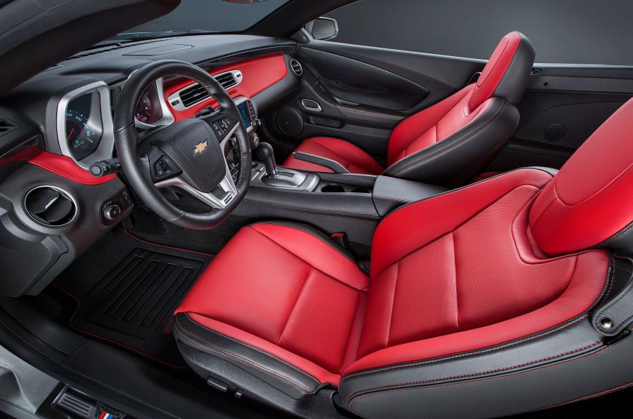  Chevrolet Camaro LT RS Convertible Commemorative Edition 2015 года  (фото 6 из 6)